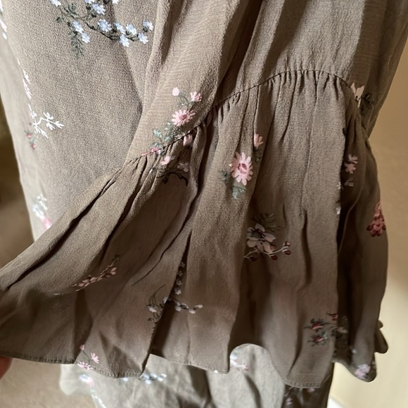 Vince Camuto Peplum Sleeve Knee length Dress green floral size 4 - Picture 6 of 12